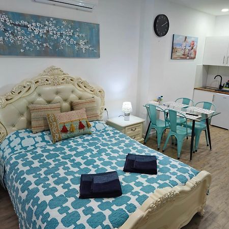 Apartamentos Elemar Free Luggage Storage Malaga Zewnętrze zdjęcie