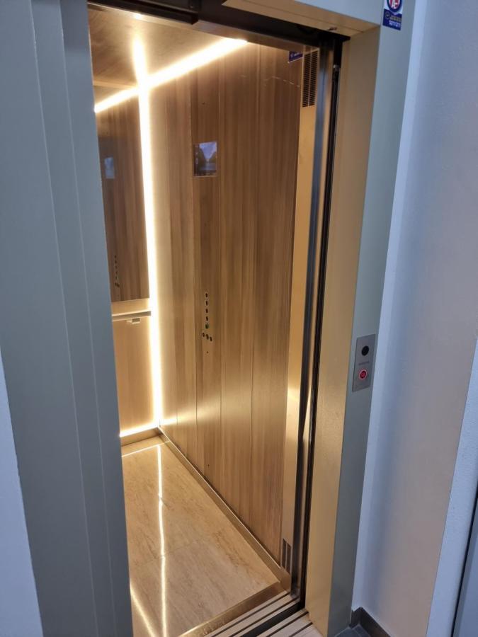 Apartamentos Elemar Free Luggage Storage Malaga Zewnętrze zdjęcie